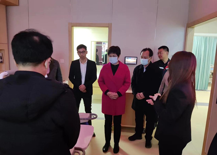 寧夏石嘴山市人大常委會(huì)副主任劉蘭芳、副市長(zhǎng)周曉濤一行蒞臨久久艷陽(yáng)參觀考察